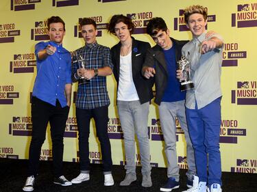 One Direction "издухаха" Джъстин Бийбър и Риана на MTV наградите