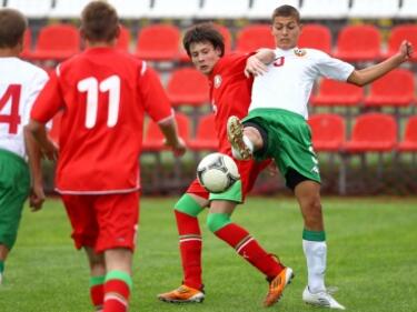 Двама футболисти дебютират за юношеския национален отбор