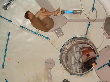 Спрей за нос спасява астронавтите от морска болест