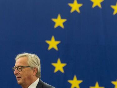 Юнкер: Лондон да побърза с „Брекзит“ и да пуска европейците, ако иска достъп до пазара им