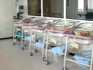 България трябва да въведе продължаваща акушерска грижа за бременните