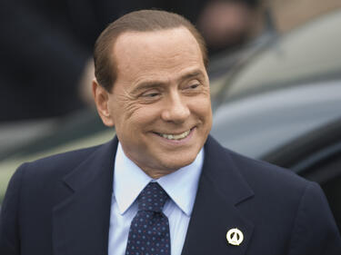 Берлускони иска да оттeгли подкрепата си за правителството
