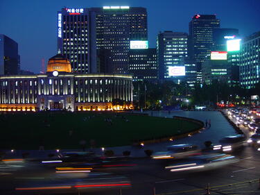 Южна Корея гаси излишното осветление 