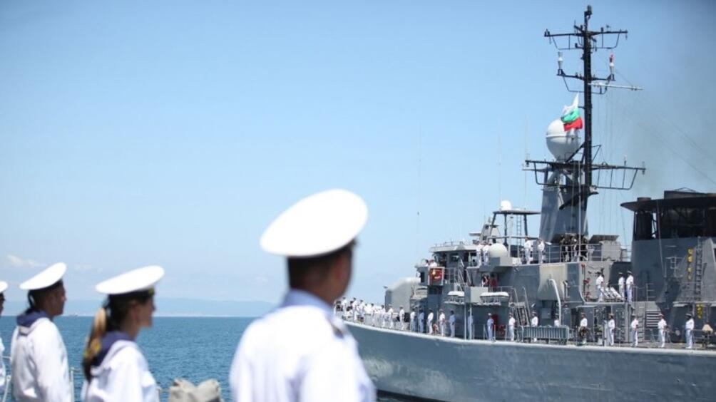 Военноморските сили ВМС на Република България отбелязват тържествено 138 ата годишнина