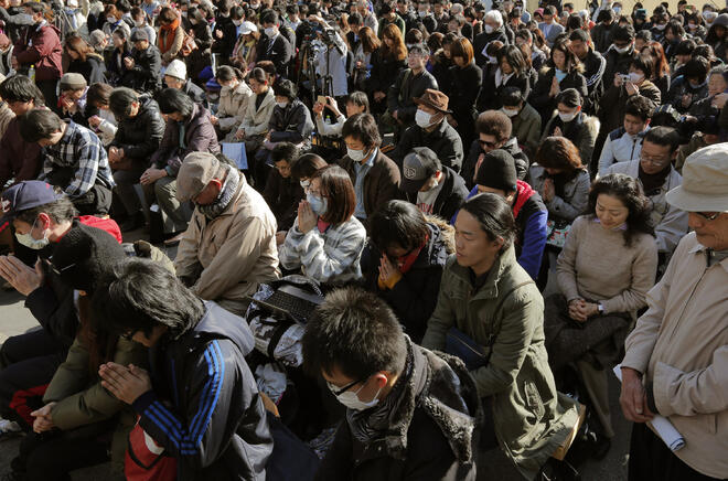 Япония запази минута мълчание в памет на жертвите на земетресението и цунамито през 2011 г. 