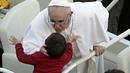 Папата зове свещениците да не бъдат кариеристи