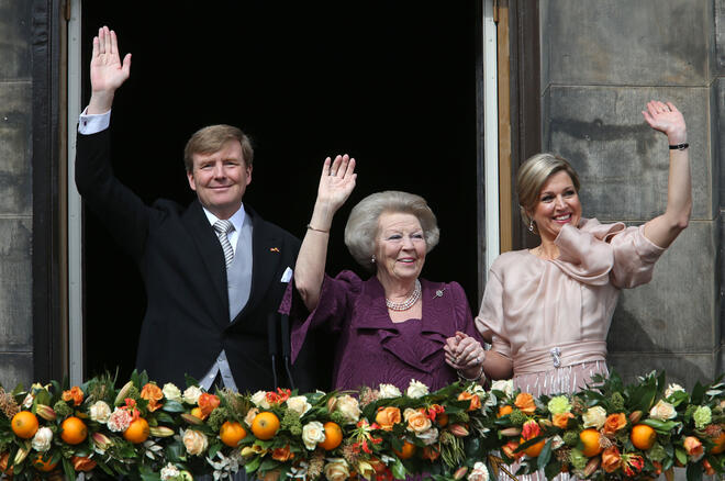 За първи път от 120 години насам Холандия има нов крал  - Вилем Александър