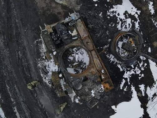 Украинската армия показа как унищожава вражеска руска верижна машина Към