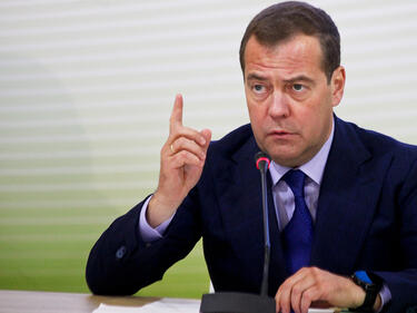 Дмитрий Медведев: Бездарният САЩ иска да унищожи Русия, после и Китай! Няма да позволим