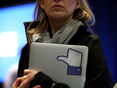 Вирус нападна Facebook. Изпразва банкови сметки за секунди
