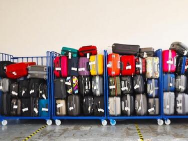 Германско летище зове: Ползвайте куфари в ярки цветове!
