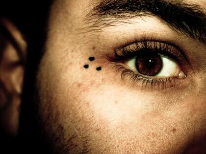 Най-култовите затворнически татуировки и тяхното тайно значение 