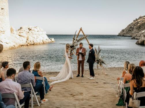 Гърците отчитат сериозни средтва като приходи от сватбен туризъм който