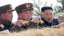 Северна Корея изстреля дузина ракети, едната се приземи във водите на Южна Корея
