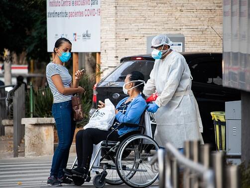 Китай вероятно преживява 1 милион инфекции с коронавирус и 5000
