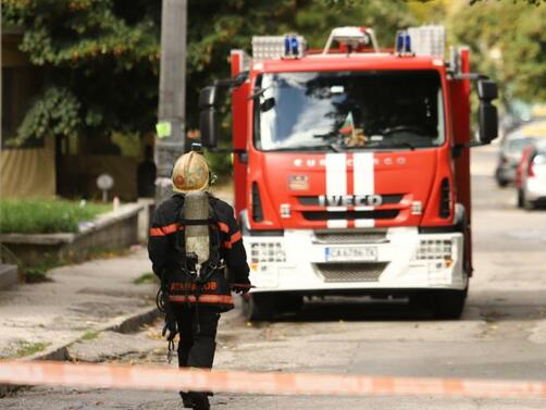 Пожар гори в кооперация в столичния квартал Лозенец съобщи БНР  