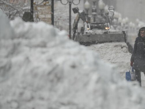 Рекорден снеговалеж падна в Москва тази сутрин съобщава ТАСС По