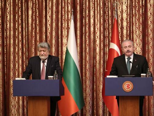 Българският парламент ще инициира международна среща на високо равнище между