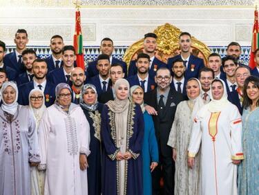 Мароко също куфя с футболните си герои, кралят ги посрещна лично