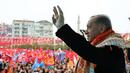 Ердоган: Никой няма да остане на улицата