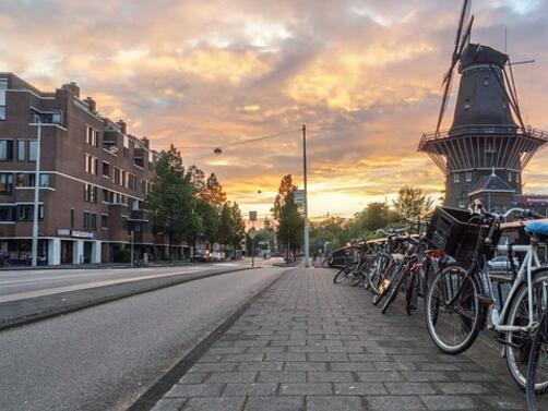 В Амстердам вече не може да се пуши трева по