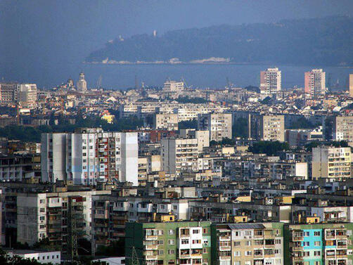 Българинът продължава да купува имоти за да спаси спестяванията си