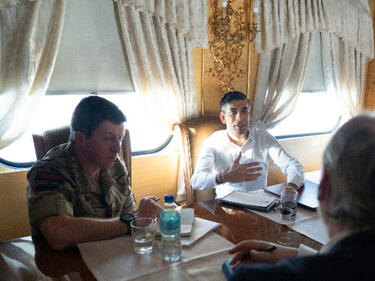 Риши Сунак на крака в Киев, обяви колосална военна помощ за Украйна