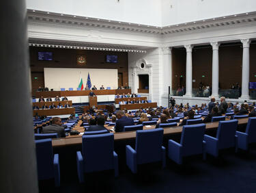 (НА ЖИВО) 9 министри отговарят по време на петъчния парламентарен контрол