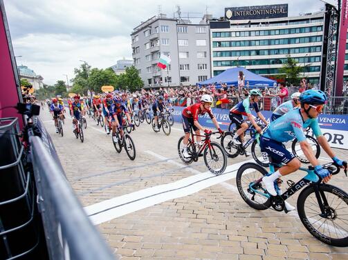 България успешно посрещна първите три етапа от Giro d’Italia 2026