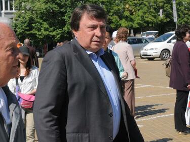 Червеняков гласувал срещу Писанчев