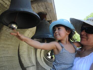 Наглеци задигнаха камбаната на черква в село Костенци
