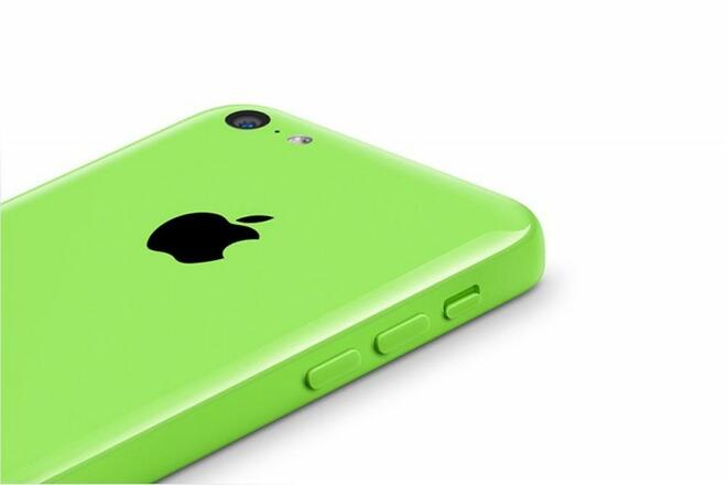 Apple с анонс на два модела iPhone (ВИДЕО)