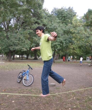 Как да освободим съзнанието си чрез Slacklining