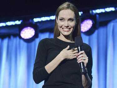Анджелина Джоли тръгва по стъпките на Уди Алън