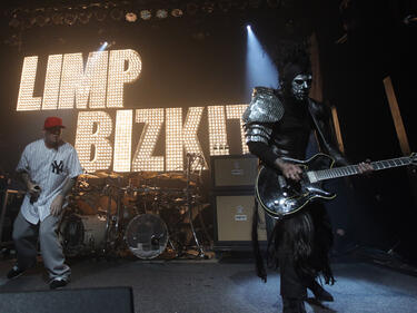 Limp Bizkit работят върху два албума едновременно