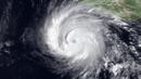 Ураганът Реймънд в Тихия океан се усили до трета степен
