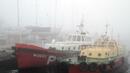 Пристанището на Варна обвито в мъгла цяла сутрин