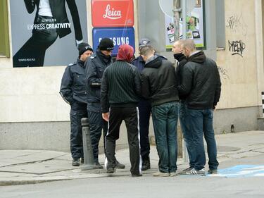 Полицията задържа 18 души около Вечното дерби