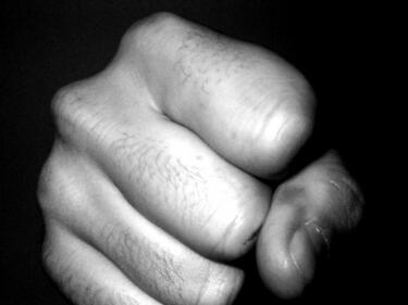Уволниха учител, набил свои възпитаници