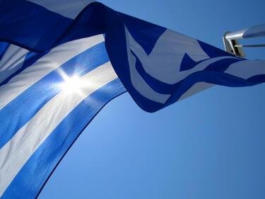 Започна ли Гърция да стъпва на краката си?