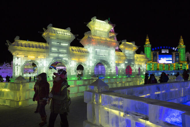 Фестивал на ледените скулптури в Китай