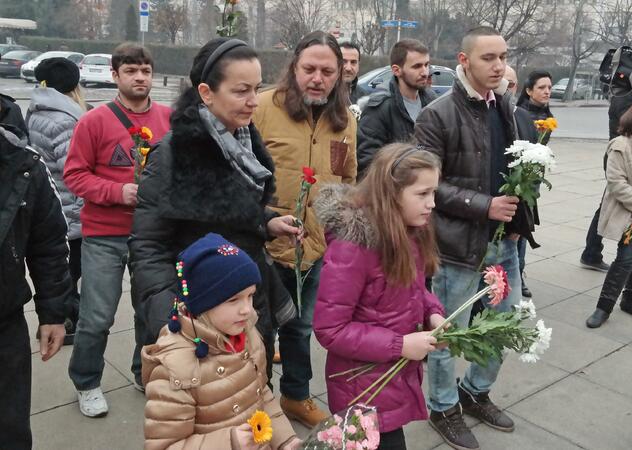 Сирийските бежанци ни благодариха - почетоха паметта на Левски 