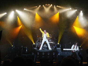Queen пускат неиздавана песен на Фреди Меркюри