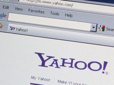Хакери нападат имейлите на Yahoo