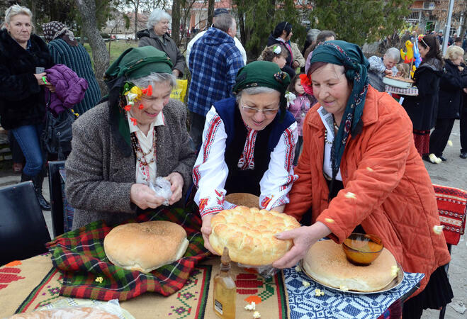 В село Царимир почетоха животните