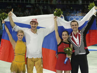 Руска двойка триумфира във фигурното пързаляне