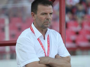 Стойчо Младенов доволен от победата, но не от играта
