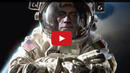 Жан-Клод ван Дам разтвори крака и в Космоса (ВИДЕО)