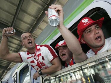 Футболното хулиганство в Полша тревожи УЕФА