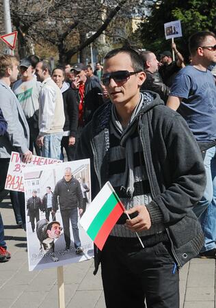 Протестиращи призоваха Плевнелиев да излезе в дълъг отпуск